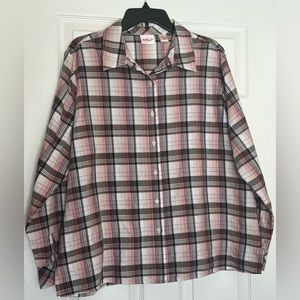 Chic Comfort Collection. XL Plaid long sleeve button down.